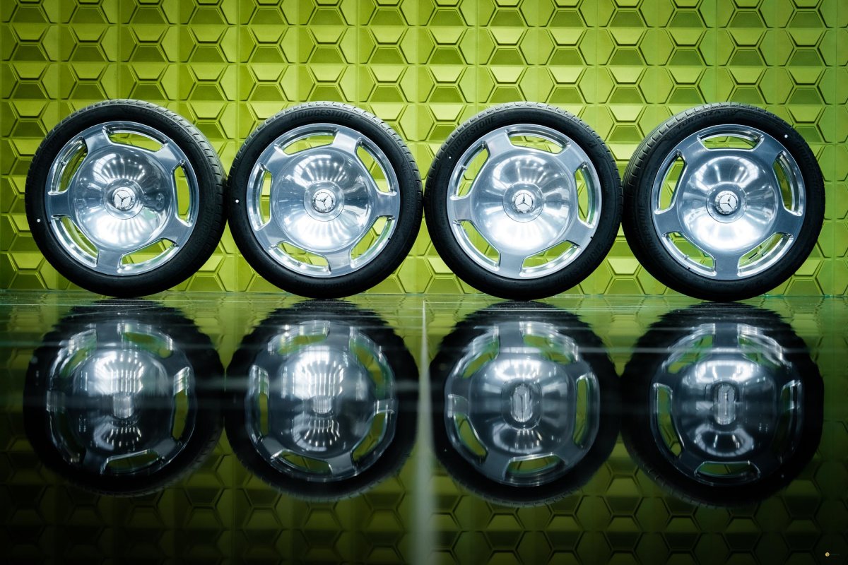 20 Zoll Maybach Sommerkompletträder für MB S Klasse W223, 3.900,00 € 